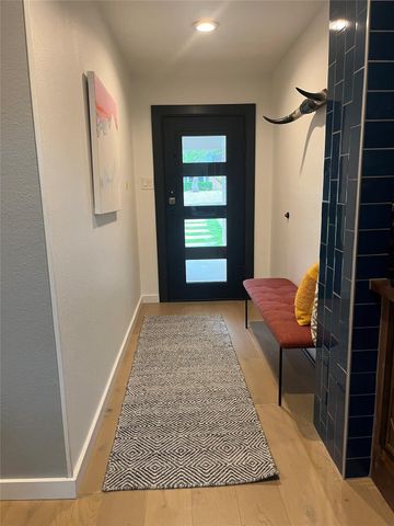 8418 Seminary Ridge DR, Austin, TX 78745