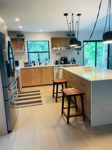 8418 Seminary Ridge DR, Austin, TX 78745