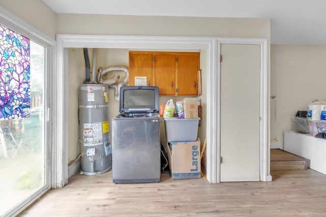 5729 Dewey Dr, Fair Oaks, CA 95628