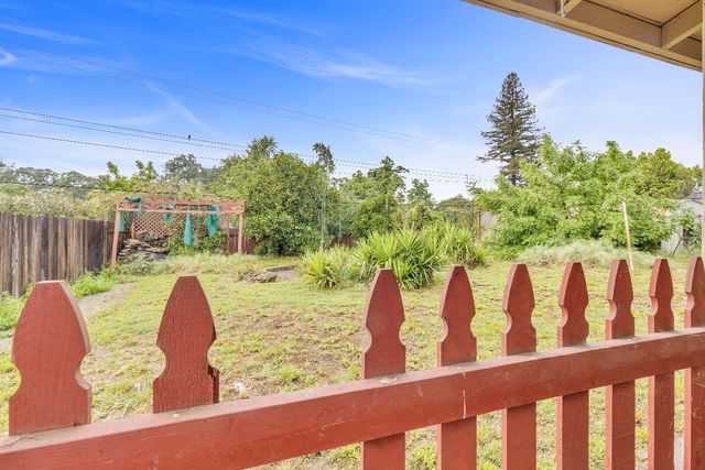 5729 Dewey Dr, Fair Oaks, CA 95628