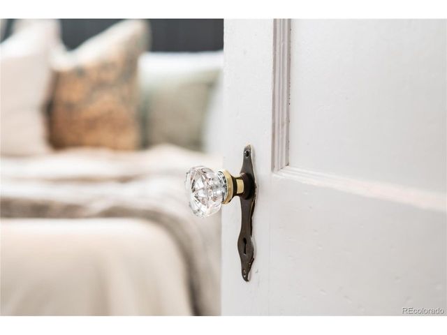 6902 Ralston Rd, Arvada, CO 80002