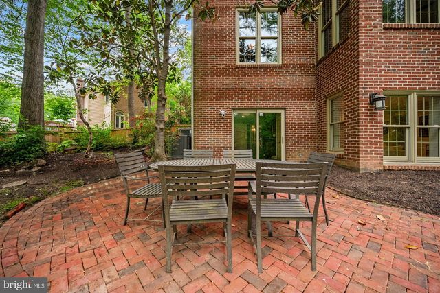 1507 NIGHT SHADE CT, Vienna, VA 22182