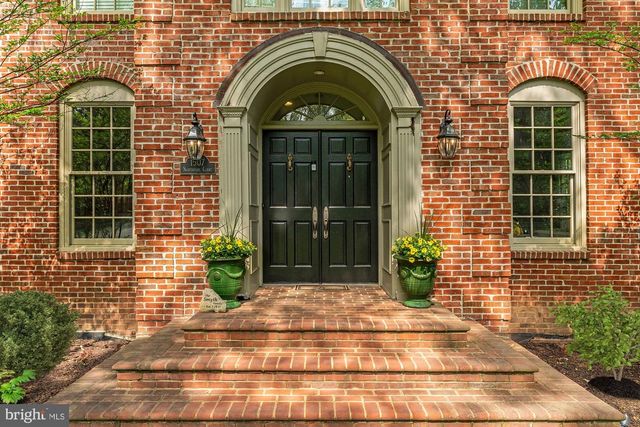 1507 NIGHT SHADE CT, Vienna, VA 22182