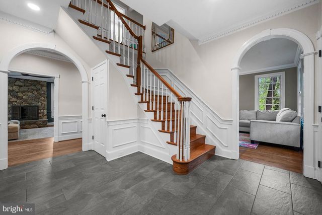 1507 NIGHT SHADE CT, Vienna, VA 22182