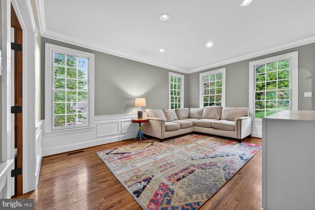 1507 NIGHT SHADE CT, Vienna, VA 22182