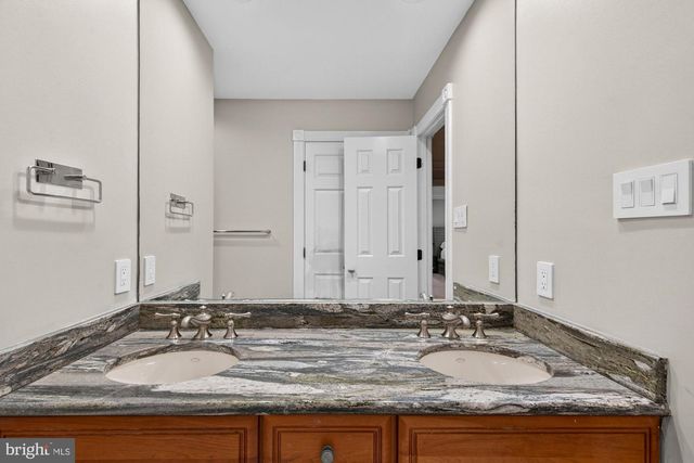 1507 NIGHT SHADE CT, Vienna, VA 22182