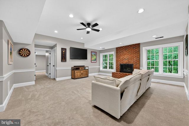 1507 NIGHT SHADE CT, Vienna, VA 22182