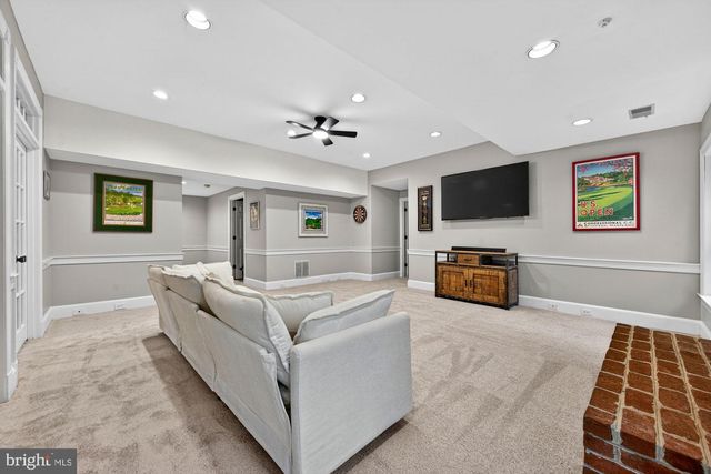 1507 NIGHT SHADE CT, Vienna, VA 22182