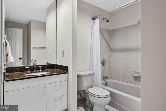 1507 NIGHT SHADE CT, Vienna, VA 22182