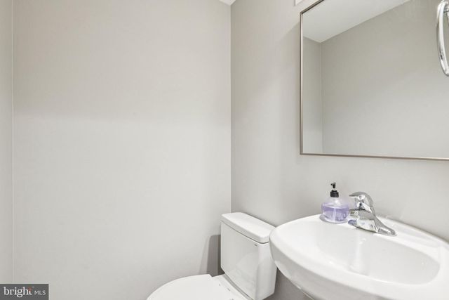 9029 ROUTE 29, Fairfax, VA 22031