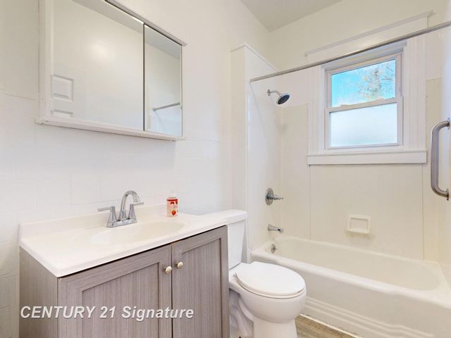 2134 Brockway Road, Saginaw, MI 48602