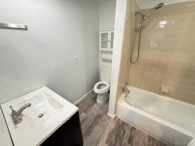 14129 E Dickinson Drive B, Aurora, CO 80014