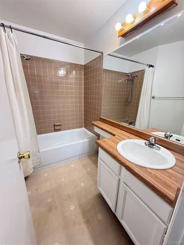 14129 E Dickinson Drive B, Aurora, CO 80014