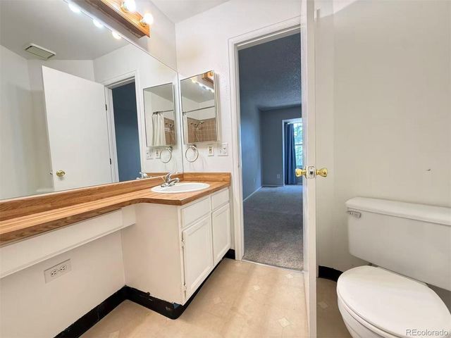 14129 E Dickinson Drive B, Aurora, CO 80014
