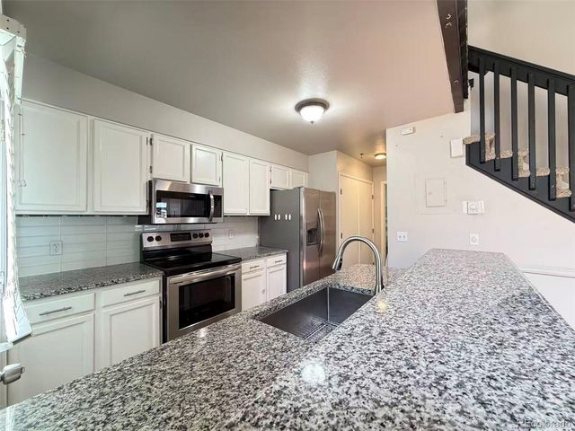 14129 E Dickinson Drive B, Aurora, CO 80014