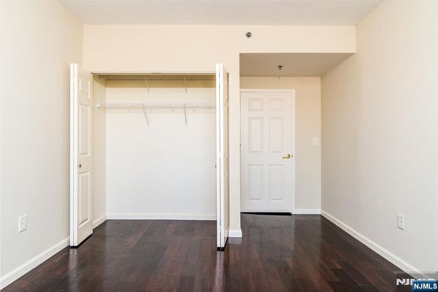 100 Old Palisade Road 2011, Fort Lee, NJ 07024