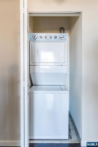 100 Old Palisade Road 2011, Fort Lee, NJ 07024