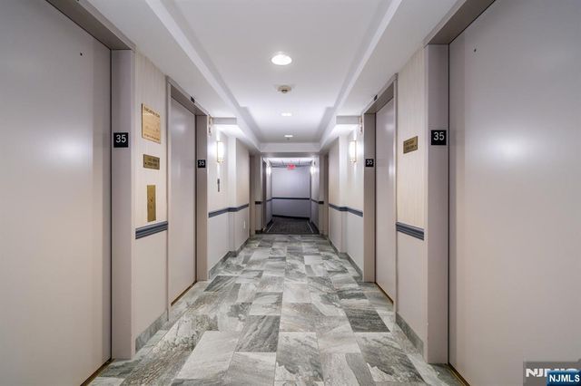 100 Old Palisade Road 2011, Fort Lee, NJ 07024