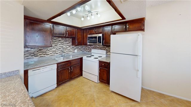 1316 Pinto Rock Lane 202, Las Vegas, NV 89128