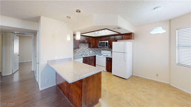 1316 Pinto Rock Lane 202, Las Vegas, NV 89128