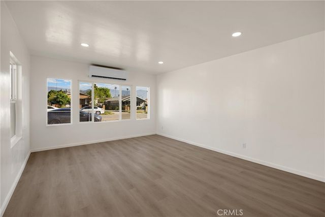 1287 W 8th, San Bernardino, CA 92411