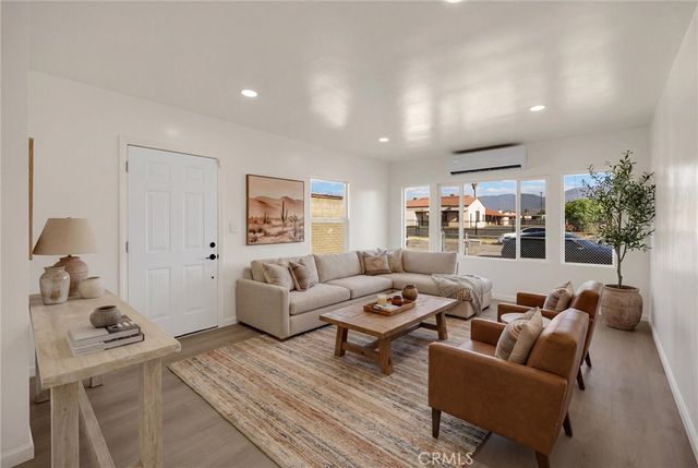 1287 W 8th, San Bernardino, CA 92411
