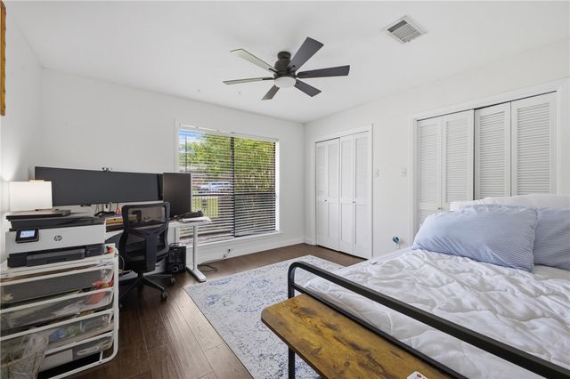 2012 Red River Drive, Bryan, TX 77802