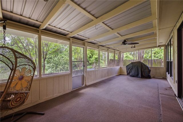 2012 Red River Drive, Bryan, TX 77802