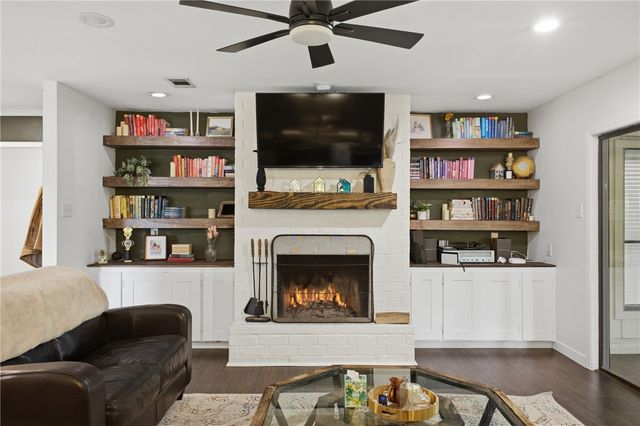 2012 Red River Drive, Bryan, TX 77802