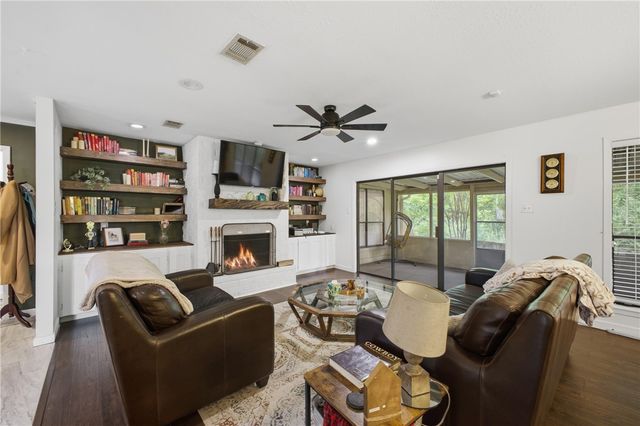 2012 Red River Drive, Bryan, TX 77802