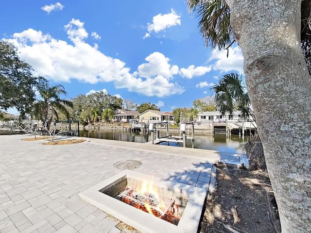 10711 DOWRY AVENUE, Tampa, FL 33615