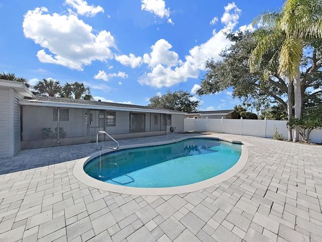 10711 DOWRY AVENUE, Tampa, FL 33615