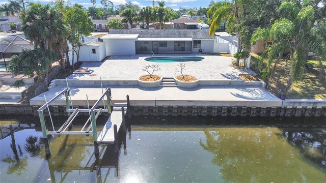 10711 DOWRY AVENUE, Tampa, FL 33615