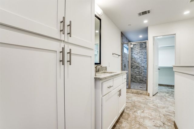 5017 Manett Street 102, Dallas, TX 75206