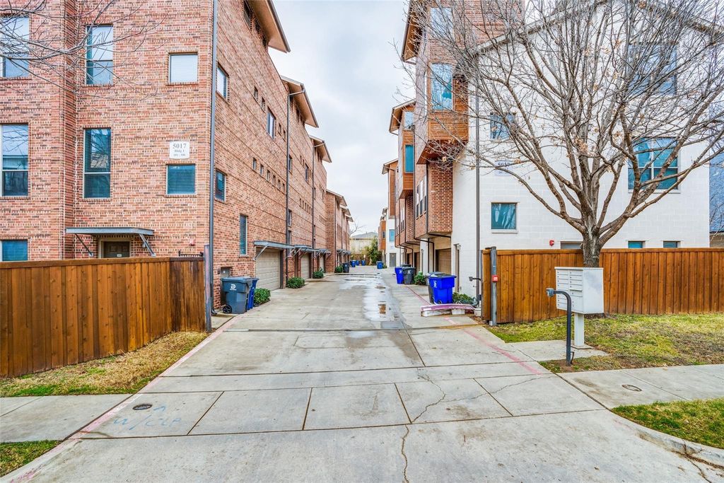 5017 Manett Street 102, Dallas, TX 75206