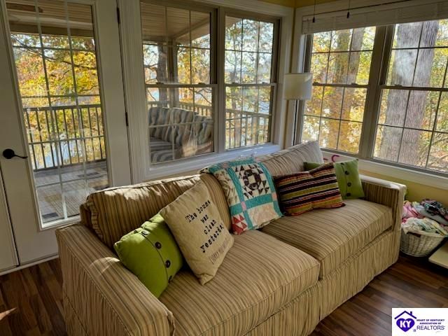 1124 Spring Shores Lane, Falls Of Rough, KY 40119