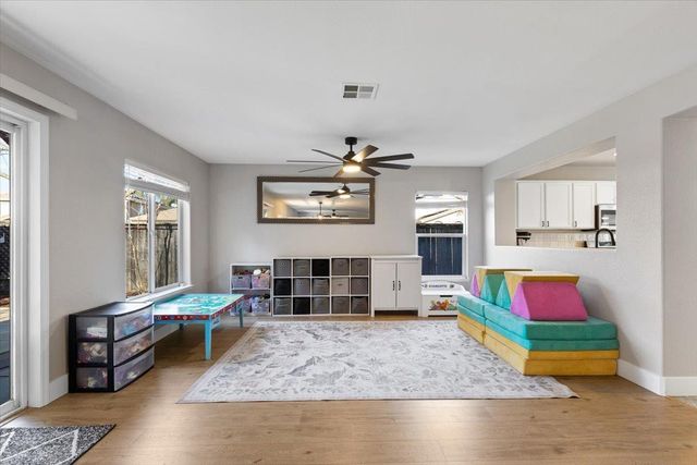 102 Marland Ct, Lincoln, CA 95648