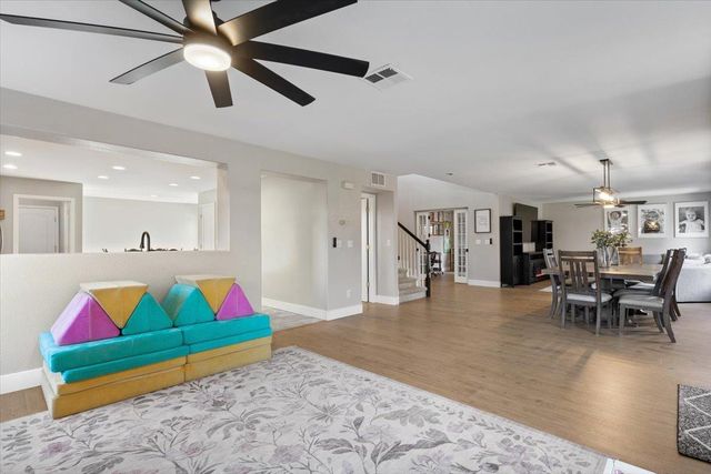 102 Marland Ct, Lincoln, CA 95648