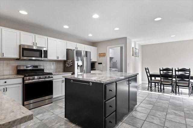 102 Marland Ct, Lincoln, CA 95648