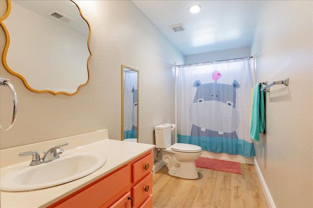 102 Marland Ct, Lincoln, CA 95648