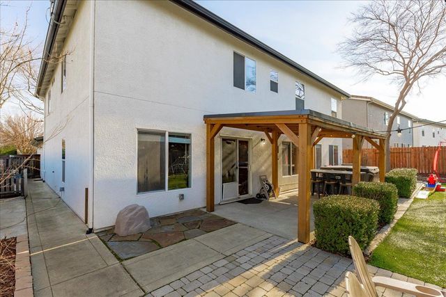 102 Marland Ct, Lincoln, CA 95648