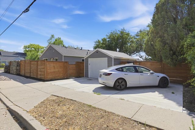 397 E BERYL AVE, South Salt Lake, UT 84115