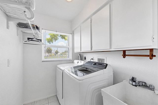 727 ROTONDA CIRCLE, Rotonda West, FL 33947