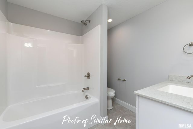 602 15TH Street, Le Claire, IA 52753