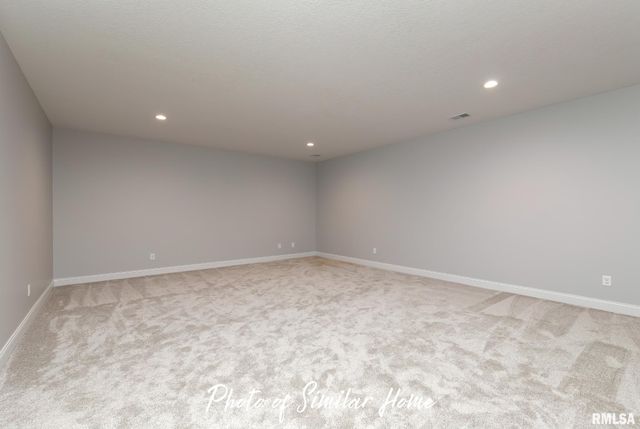 602 15TH Street, Le Claire, IA 52753