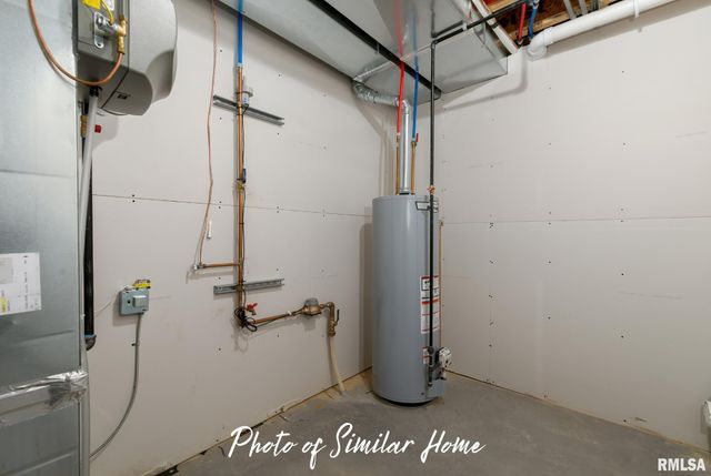 602 15TH Street, Le Claire, IA 52753