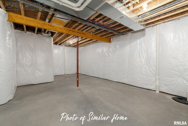 602 15TH Street, Le Claire, IA 52753