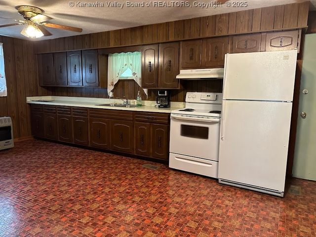 2145 Smith Road, Charleston, WV 25314