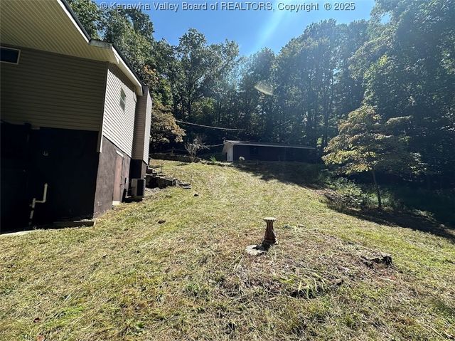 2145 Smith Road, Charleston, WV 25314