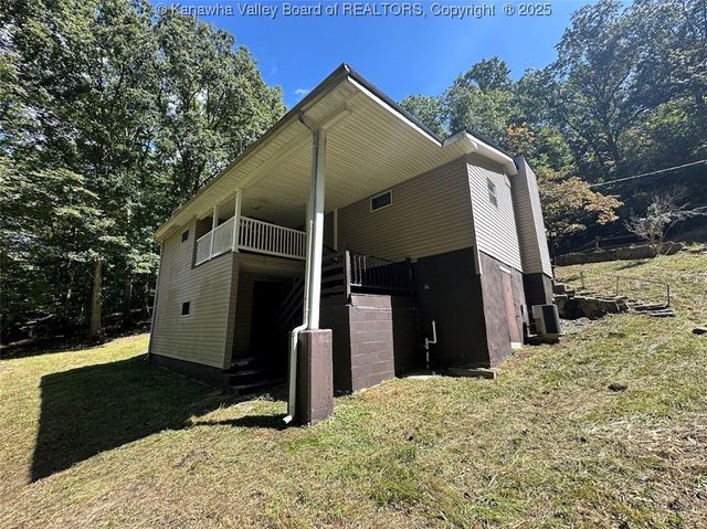 2145 Smith Road, Charleston, WV 25314